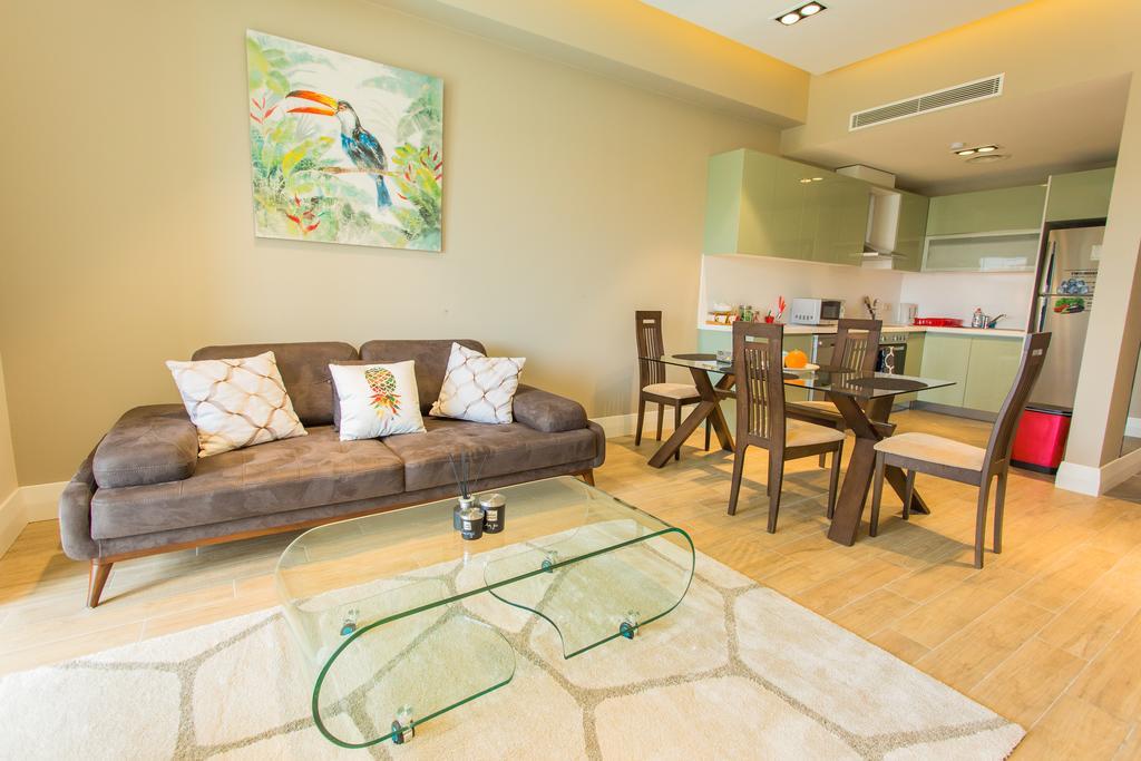 Accra Luxury Apartments Cantonments Bagian luar foto