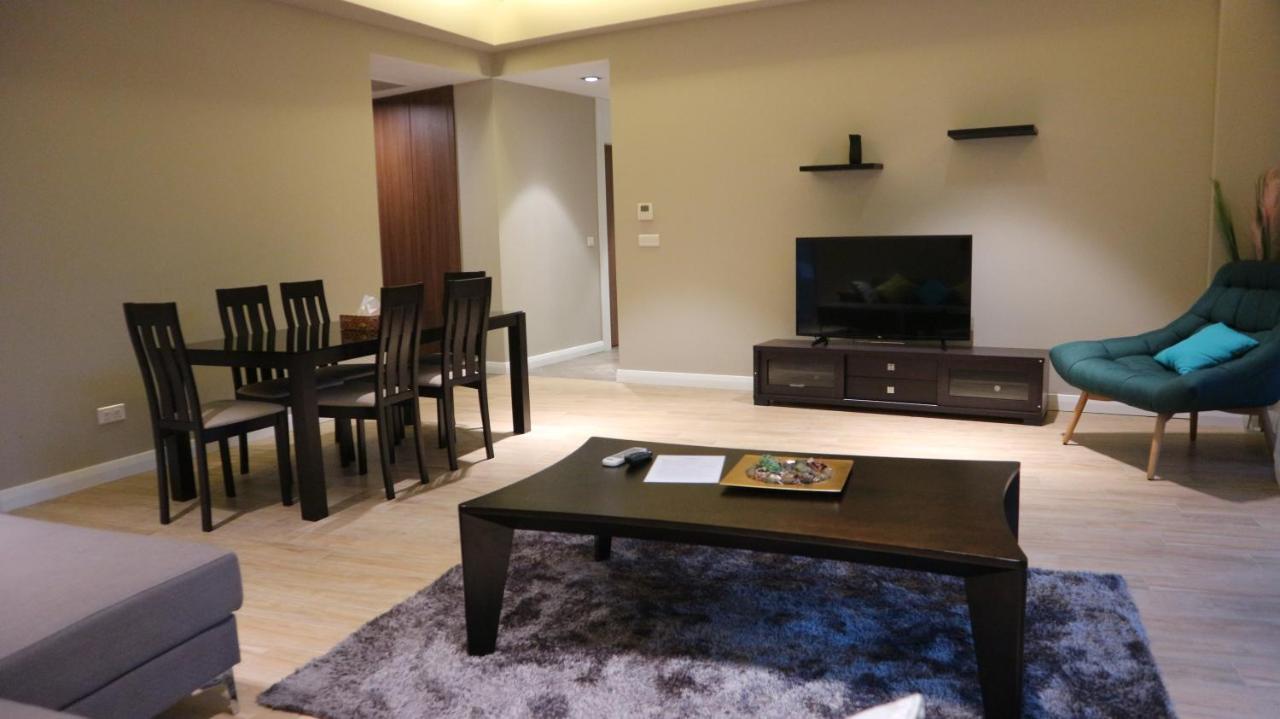 Accra Luxury Apartments Cantonments Bagian luar foto
